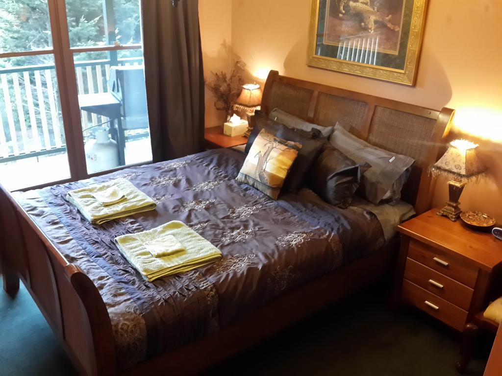 Rustic Refuge Guesthouse 卡洛拉马 外观 照片