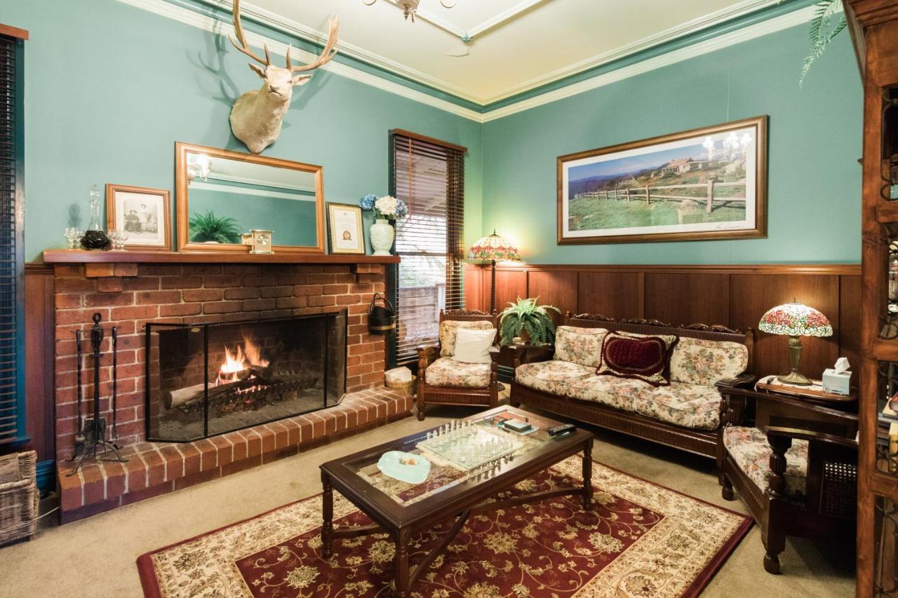 Rustic Refuge Guesthouse 卡洛拉马 外观 照片